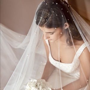 Pearl wedding veil